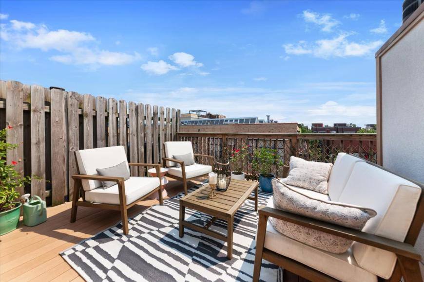 Apartment for rent at 2333 W Saint Paul Ave #315, Chicago, IL 60647