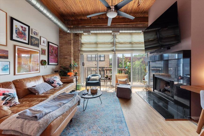 Apartment for rent at 2333 W Saint Paul Ave #315, Chicago, IL 60647