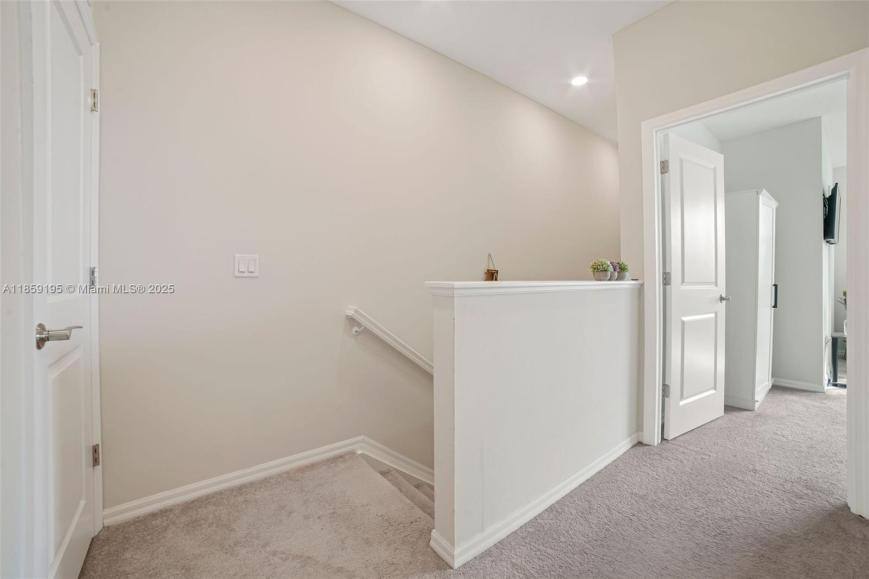 Townhouse for rent at 4154 Greenway Dr, Hollywood, FL 33021
