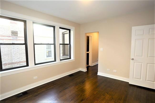 Apartment for rent at 4447 N Rockwell #1, Chicago, IL 60625