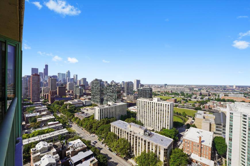Apartment for rent at 111 W Maple St #2508, Chicago, IL 60610