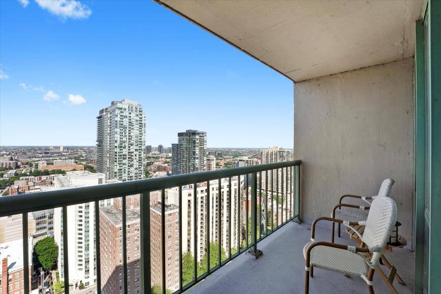 Apartment for rent at 111 W Maple St #2508, Chicago, IL 60610
