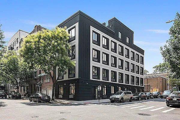 Apartment for rent at 22 E 212th St #1A, Bronx, NY 10467