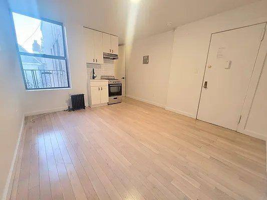 Apartment for rent at 137 W 137th St #3D, New York, NY 10030