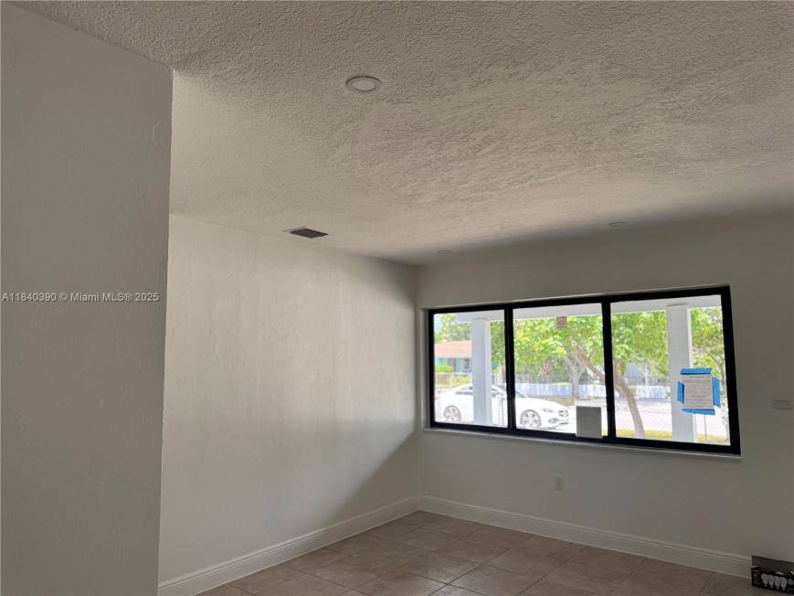 House for rent at 950 E 2nd St, Hialeah, FL 33010