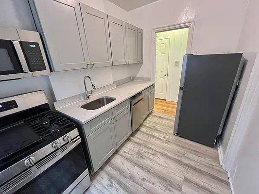 Apartment for rent at 2265 University Ave #4U, Bronx, NY 10468