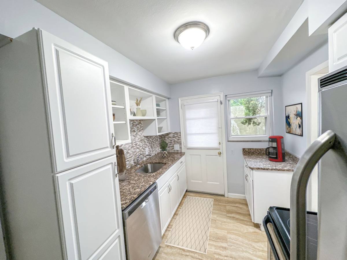 Townhouse for rent at 1037 Putney, Birmingham, MI 48009