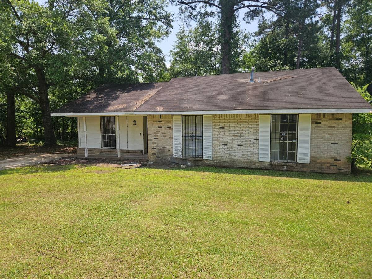 House for rent at 5101 Levenson Rd, Montgomery, AL 36108