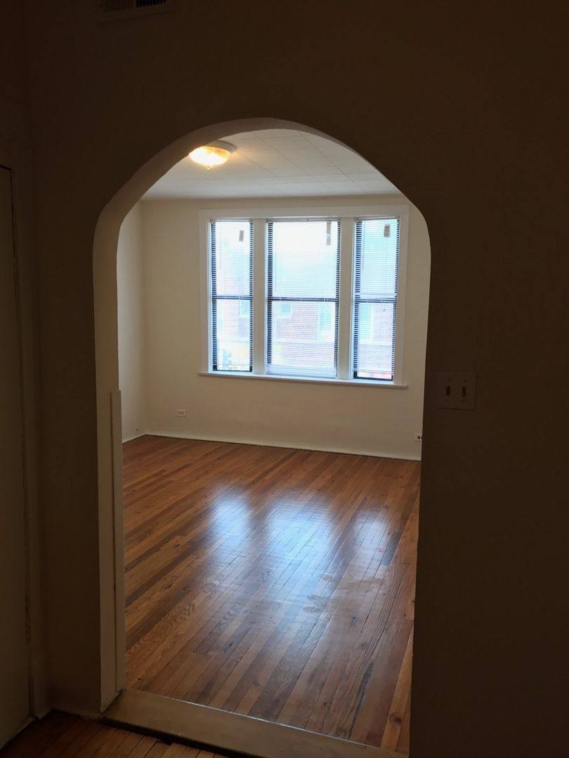 Apartment for rent at 2801 N Central Park, Chicago, IL 60618