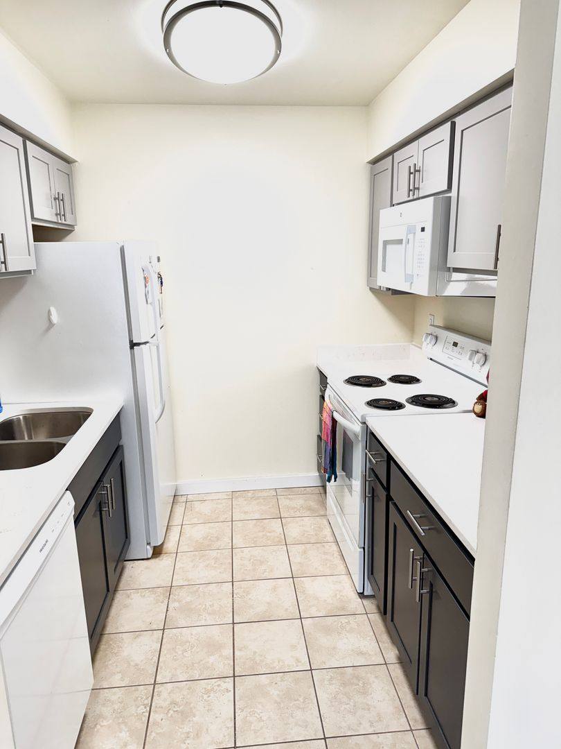 Apartment for rent at 2525 University Ave, Madison, WI 53705