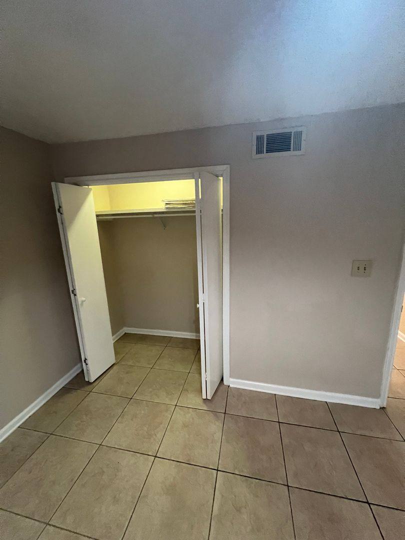Apartment for rent at 134 N Meyers Dr, Lafayette, LA 70508