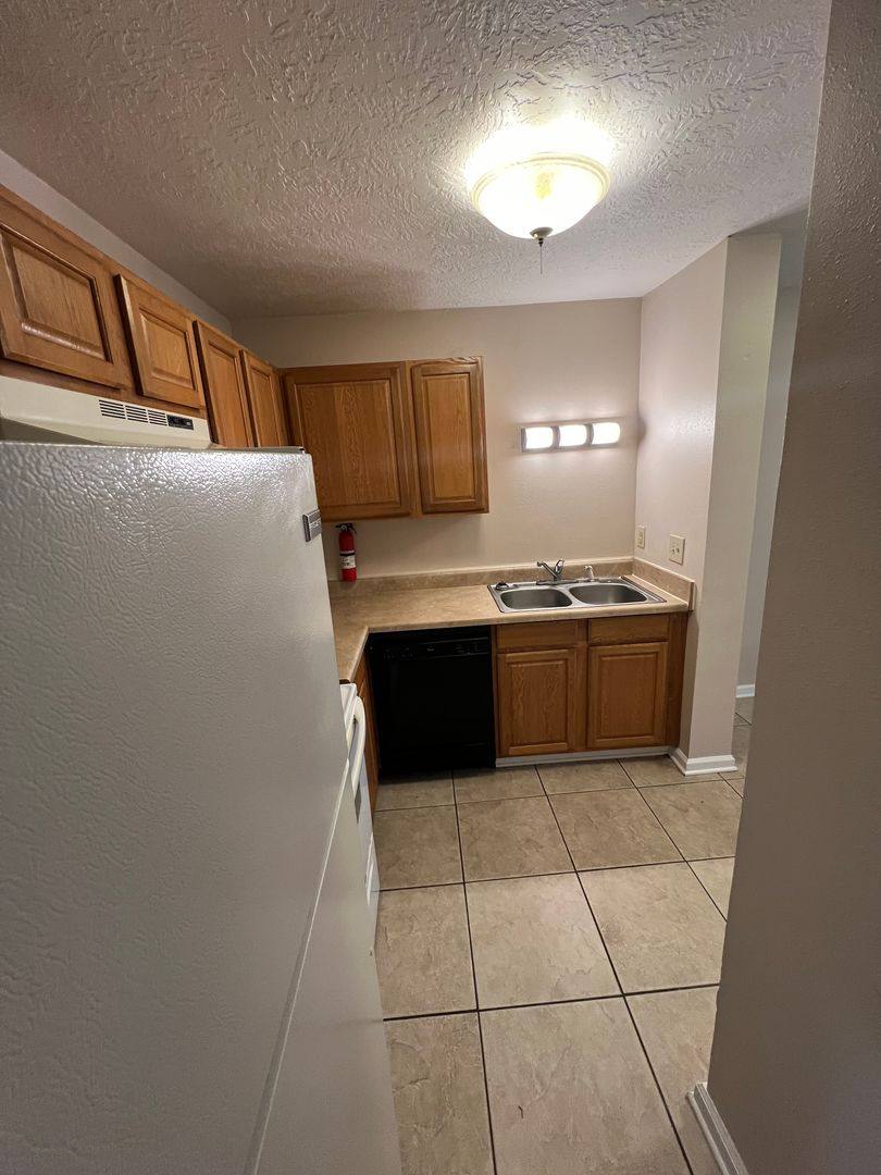 Apartment for rent at 134 N Meyers Dr, Lafayette, LA 70508