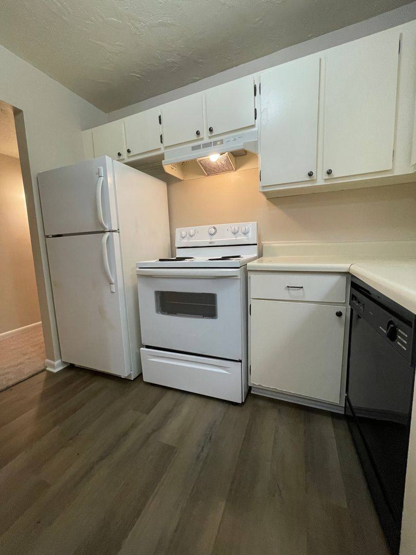Apartment for rent at 134 N Meyers Dr, Lafayette, LA 70508