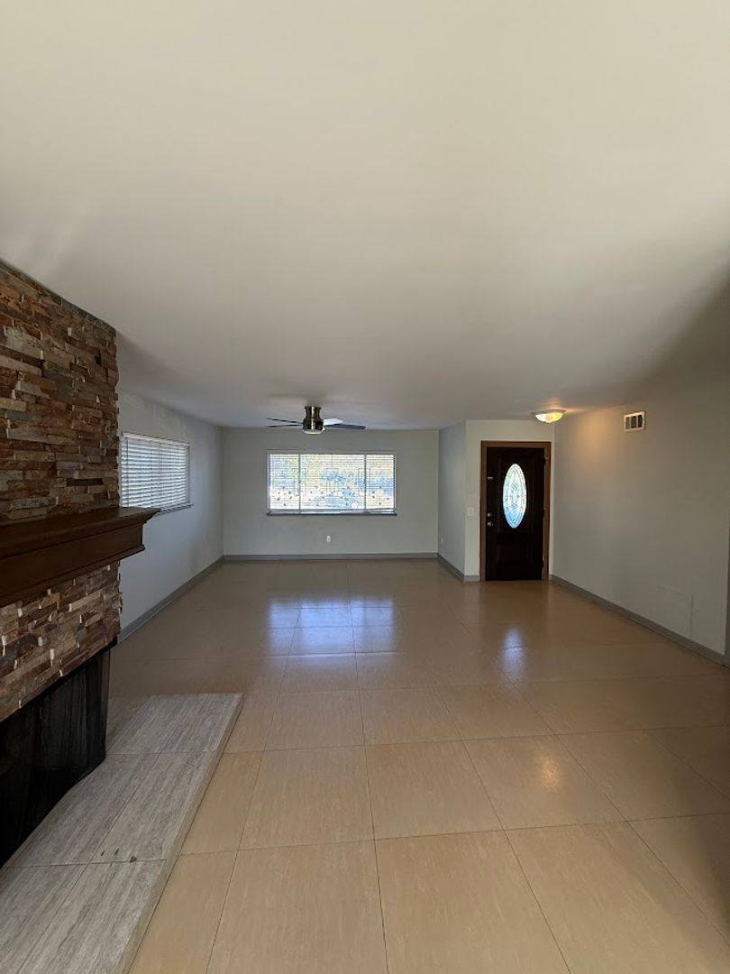House for rent at 11725 Monogram Ave, Granada Hills, CA 91344