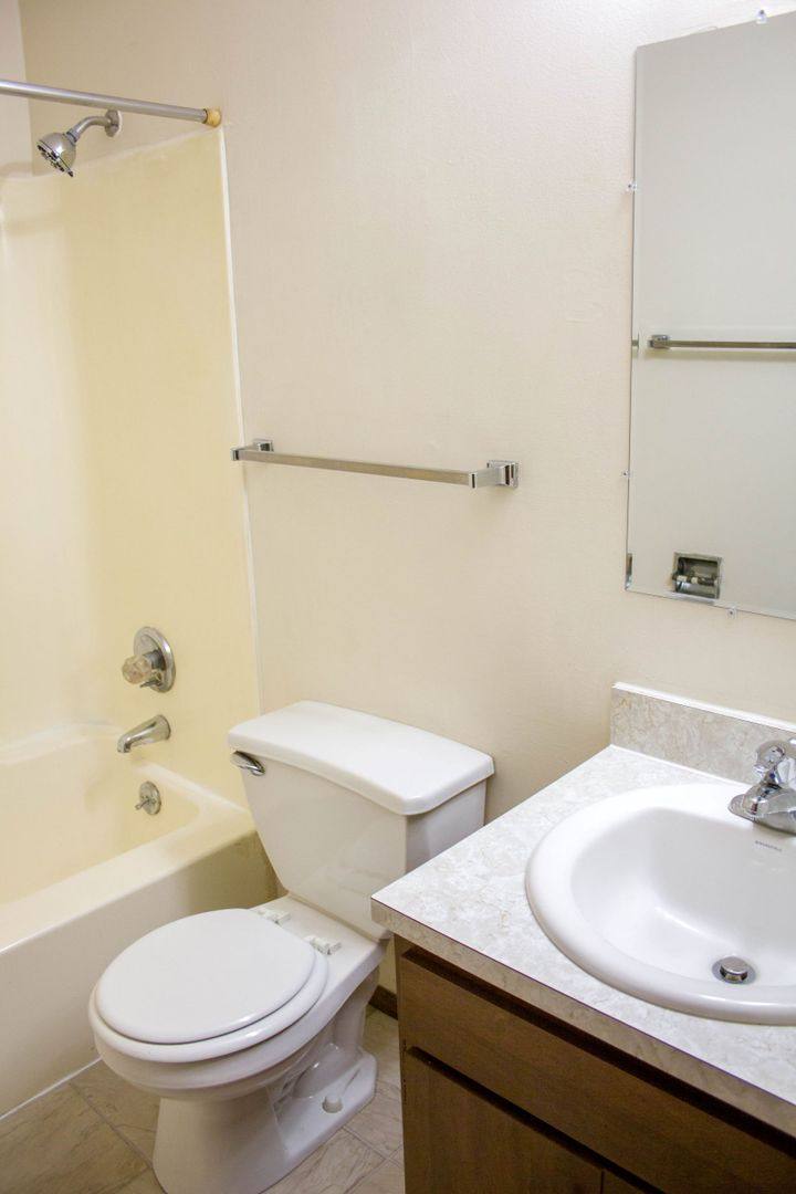 Apartment for rent at 1250 S 26th, Lincoln, NE 68502