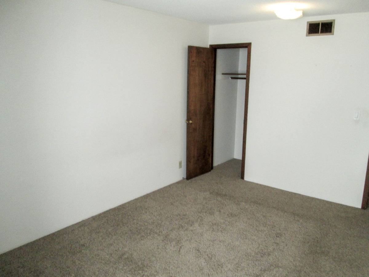 Apartment for rent at 1250 S 26th, Lincoln, NE 68502