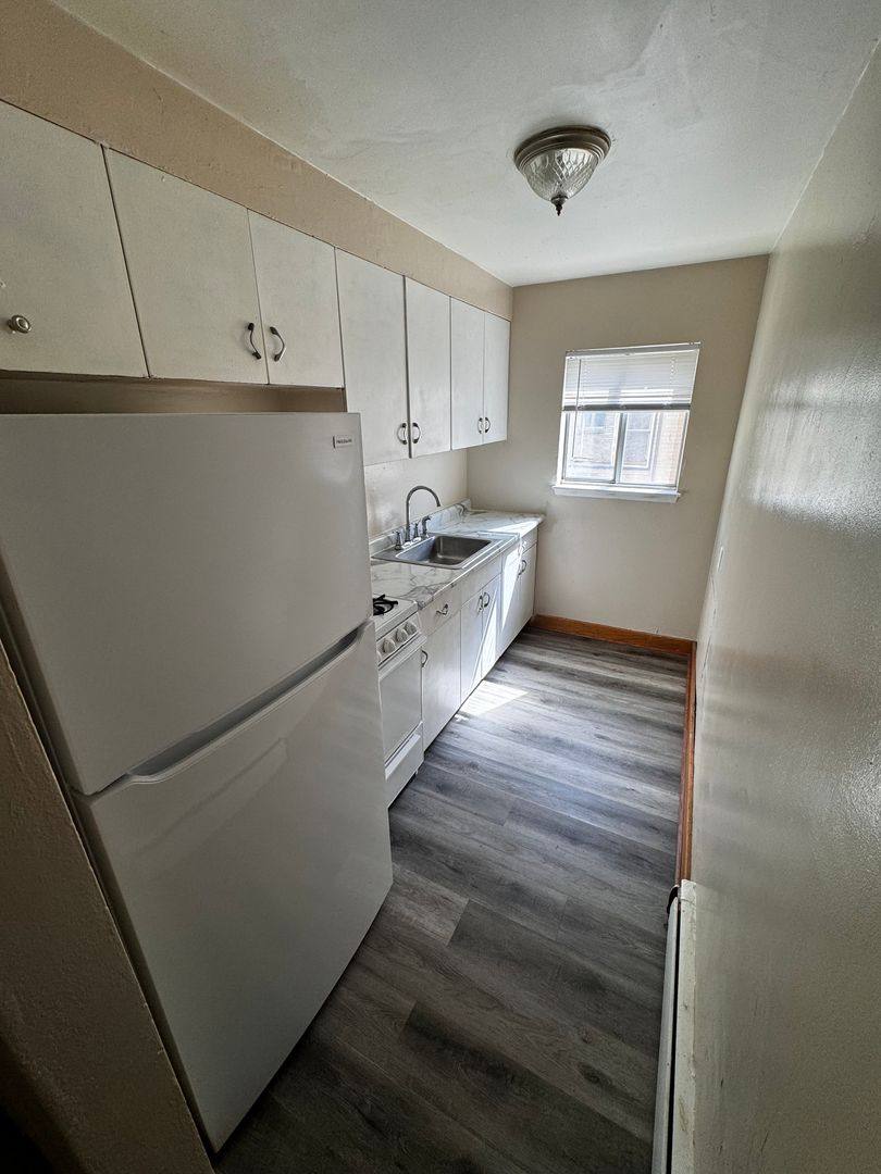 Apartment for rent at 1891 7th St E, Saint Paul, MN 55119