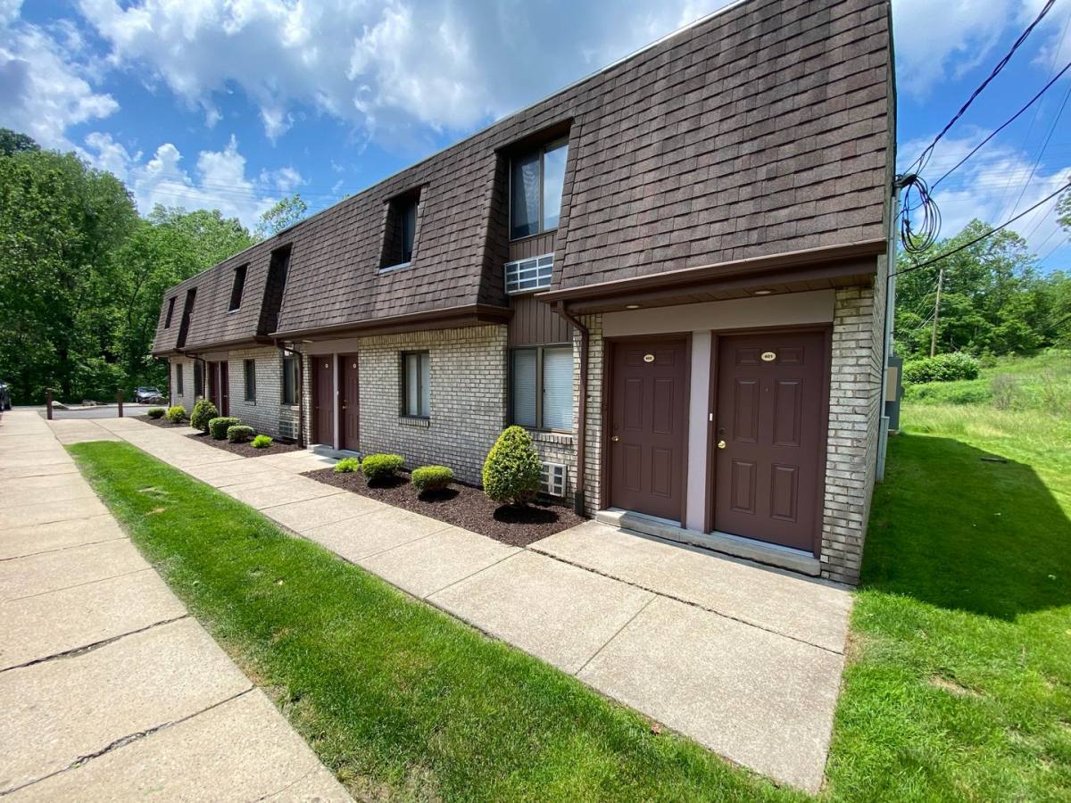Apartment for rent at 602 Kellywood Manor, New Kensington, PA 15068