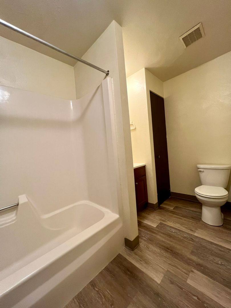 Apartment for rent at 602 Kellywood Manor, New Kensington, PA 15068
