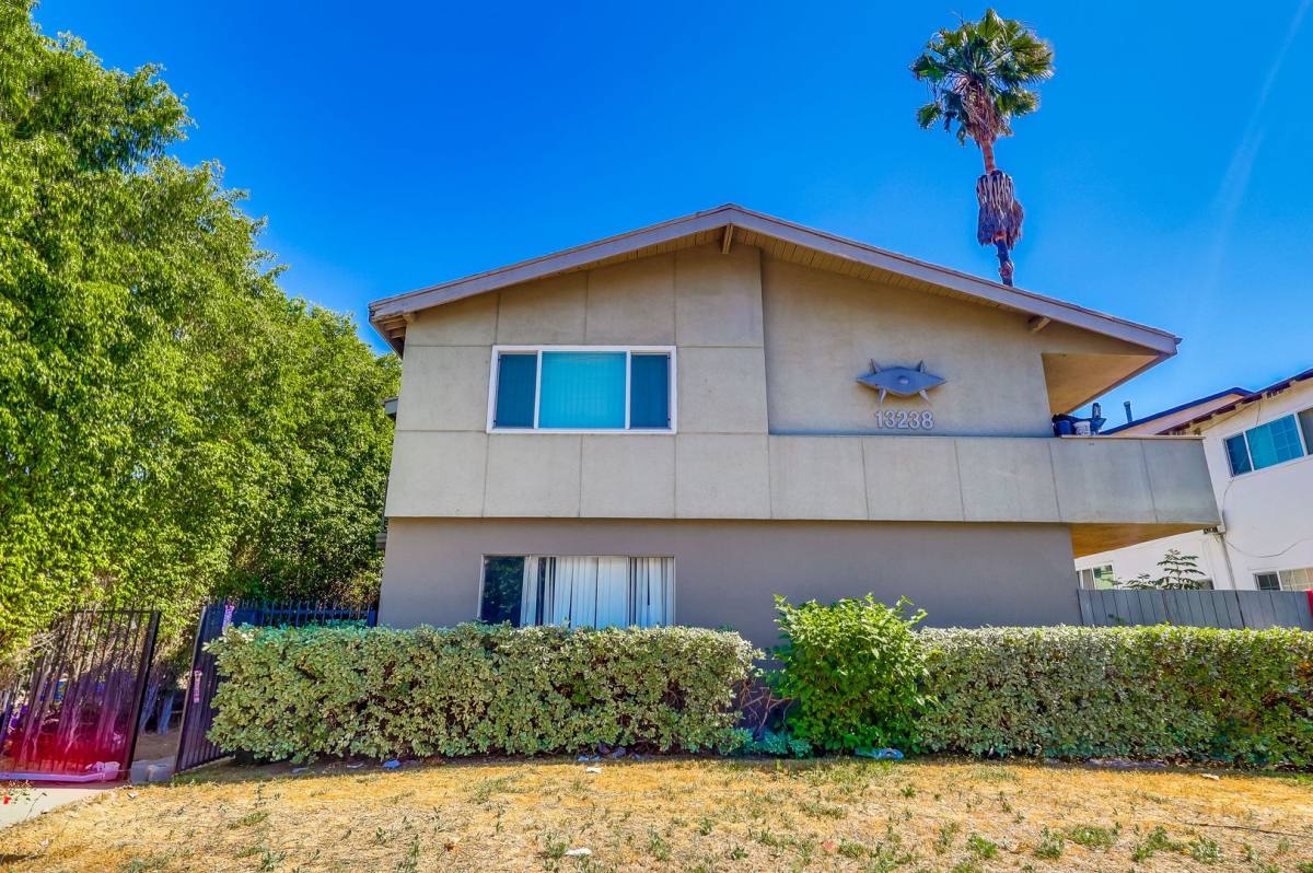 Apartment for rent at 13238 Vanowen St, North Hollywood, CA 91605