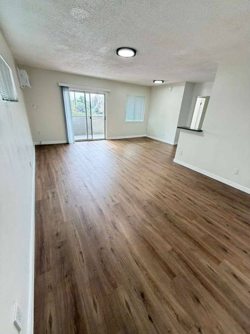Apartment for rent at 13238 Vanowen St, North Hollywood, CA 91605