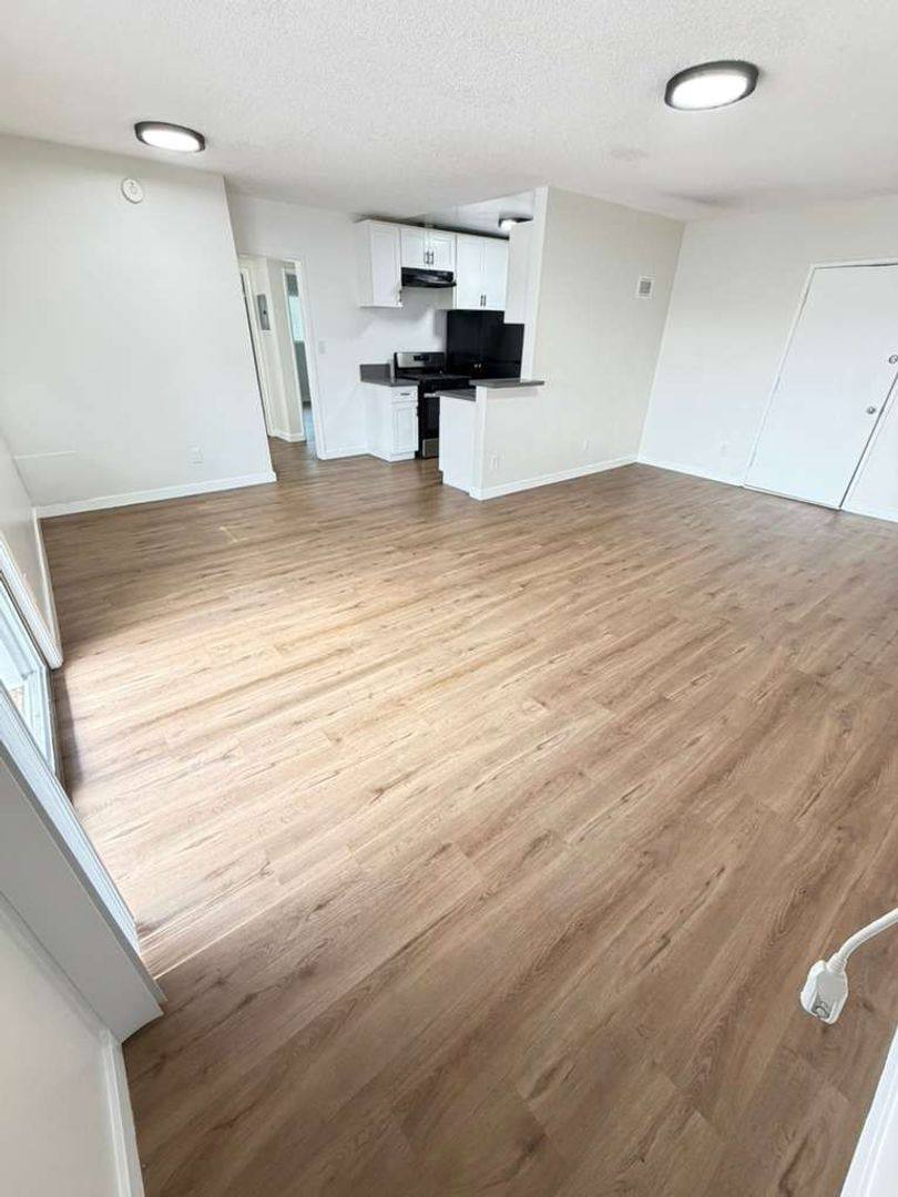Apartment for rent at 13238 Vanowen St, North Hollywood, CA 91605