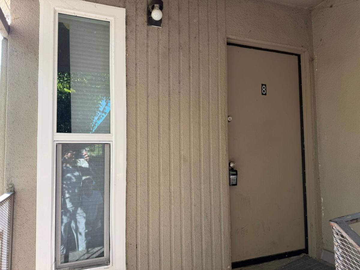 Apartment for rent at 13238 Vanowen St, North Hollywood, CA 91605