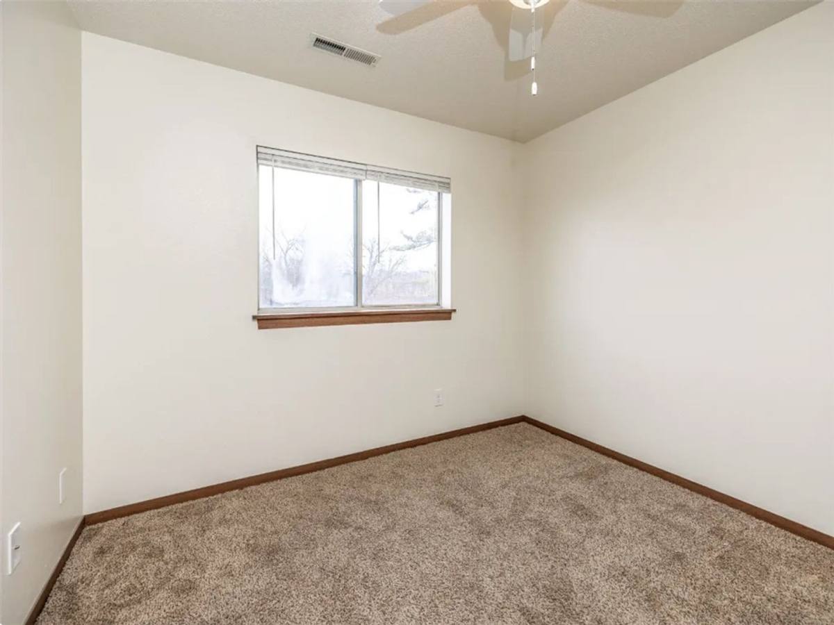 Townhouse for rent at 30 Lincoln Ave, Iowa City, IA 52246