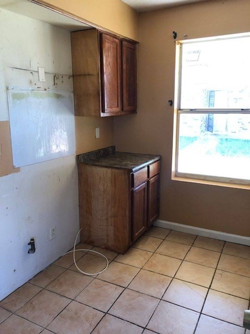 Apartment for rent at 10940 Roger Dr, New Orleans, LA 70127