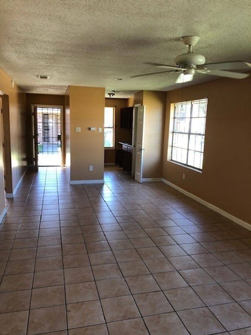 Apartment for rent at 10940 Roger Dr, New Orleans, LA 70127