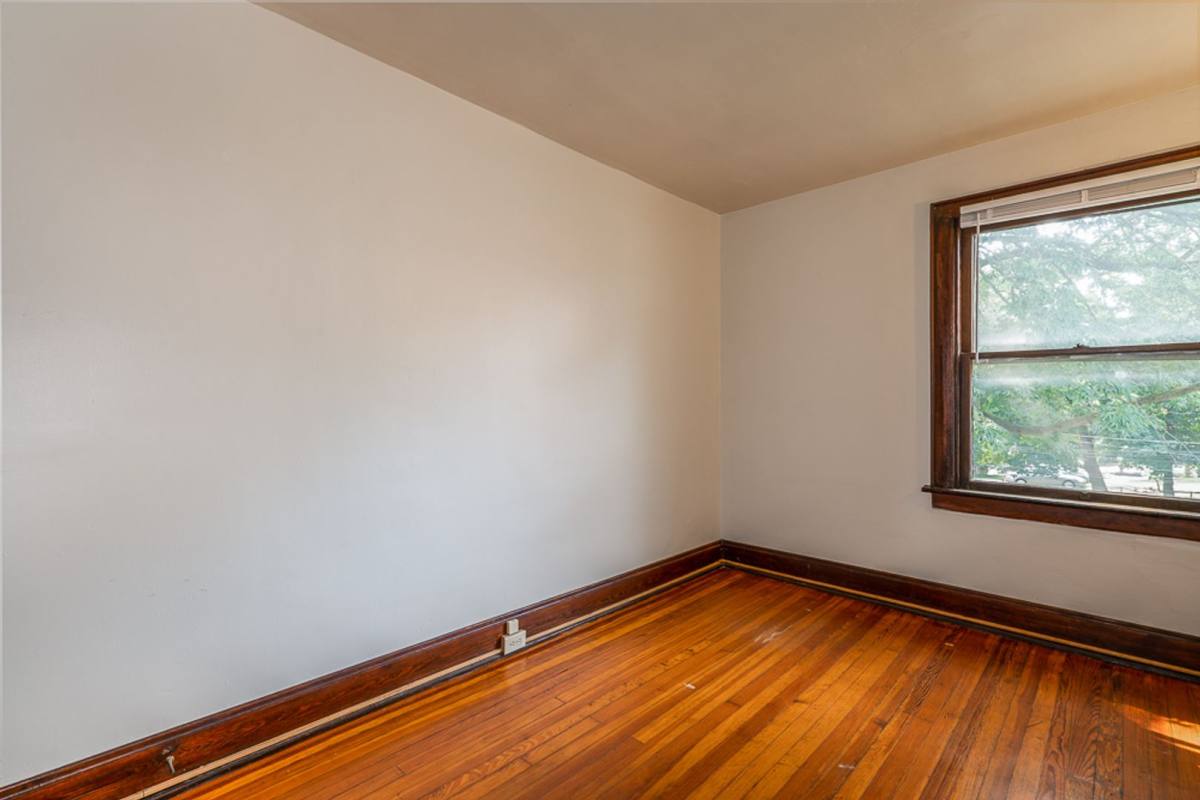 Apartment for rent at 435 Alden Ave, Columbus, OH 43201