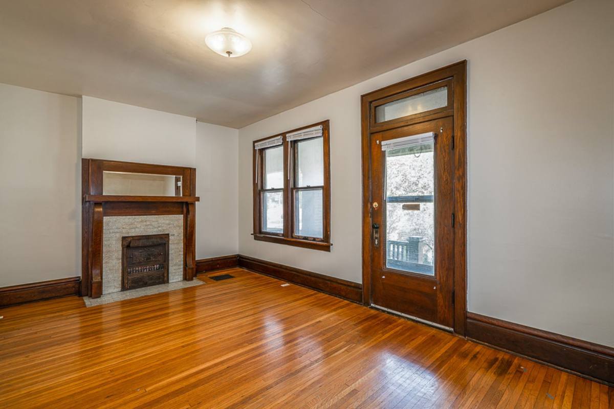 Apartment for rent at 435 Alden Ave, Columbus, OH 43201