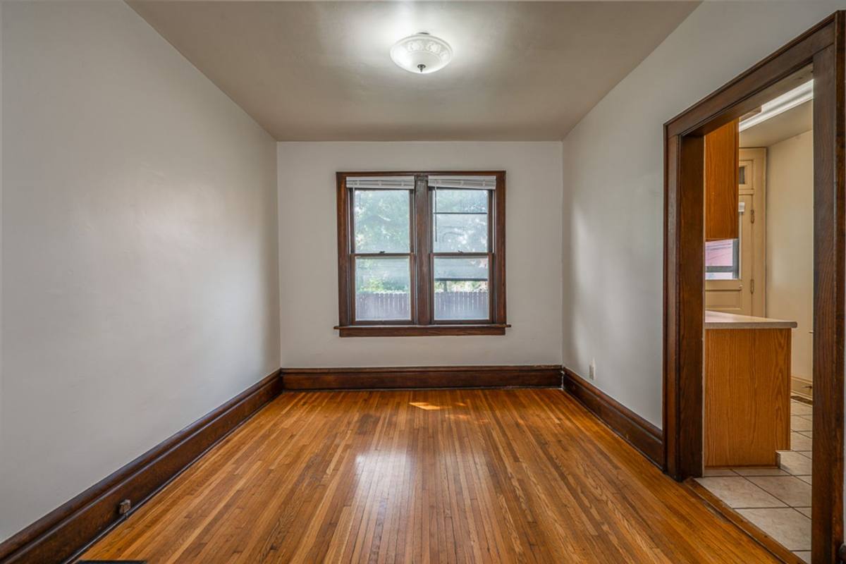 Apartment for rent at 435 Alden Ave, Columbus, OH 43201