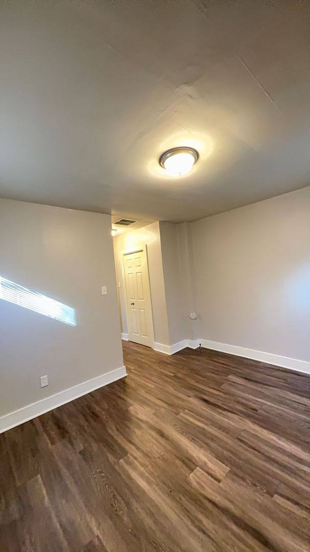 House for rent at 916 Crockett Place, Memphis, TN 38107
