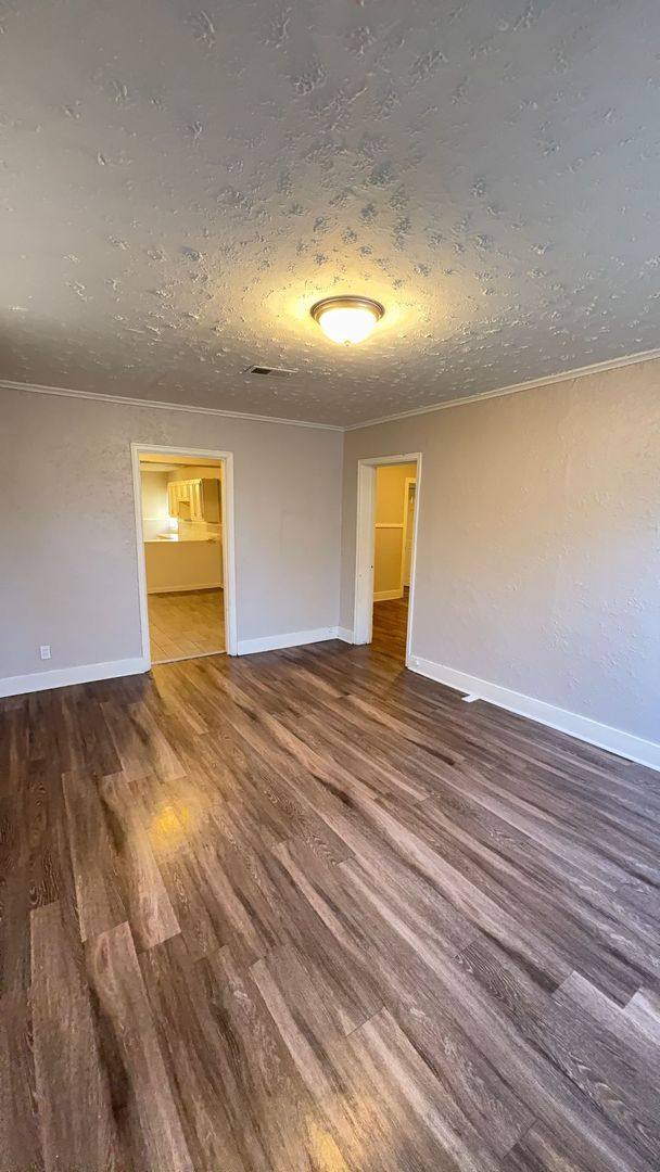 House for rent at 916 Crockett Place, Memphis, TN 38107