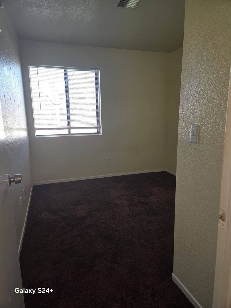 Apartment for rent at 248 S Yale St, Hemet, CA 92544