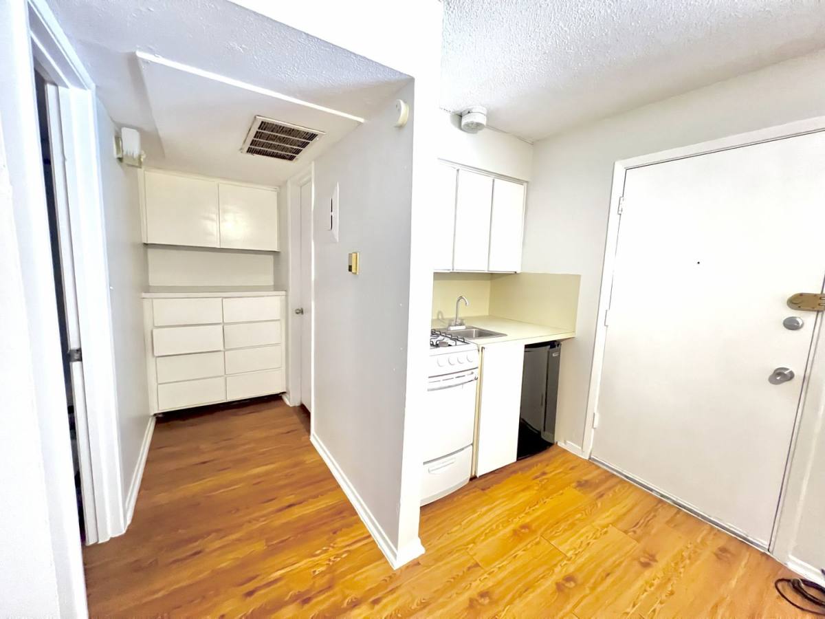Apartment for rent at 924 E Dean Keeton St, Austin, TX 78705