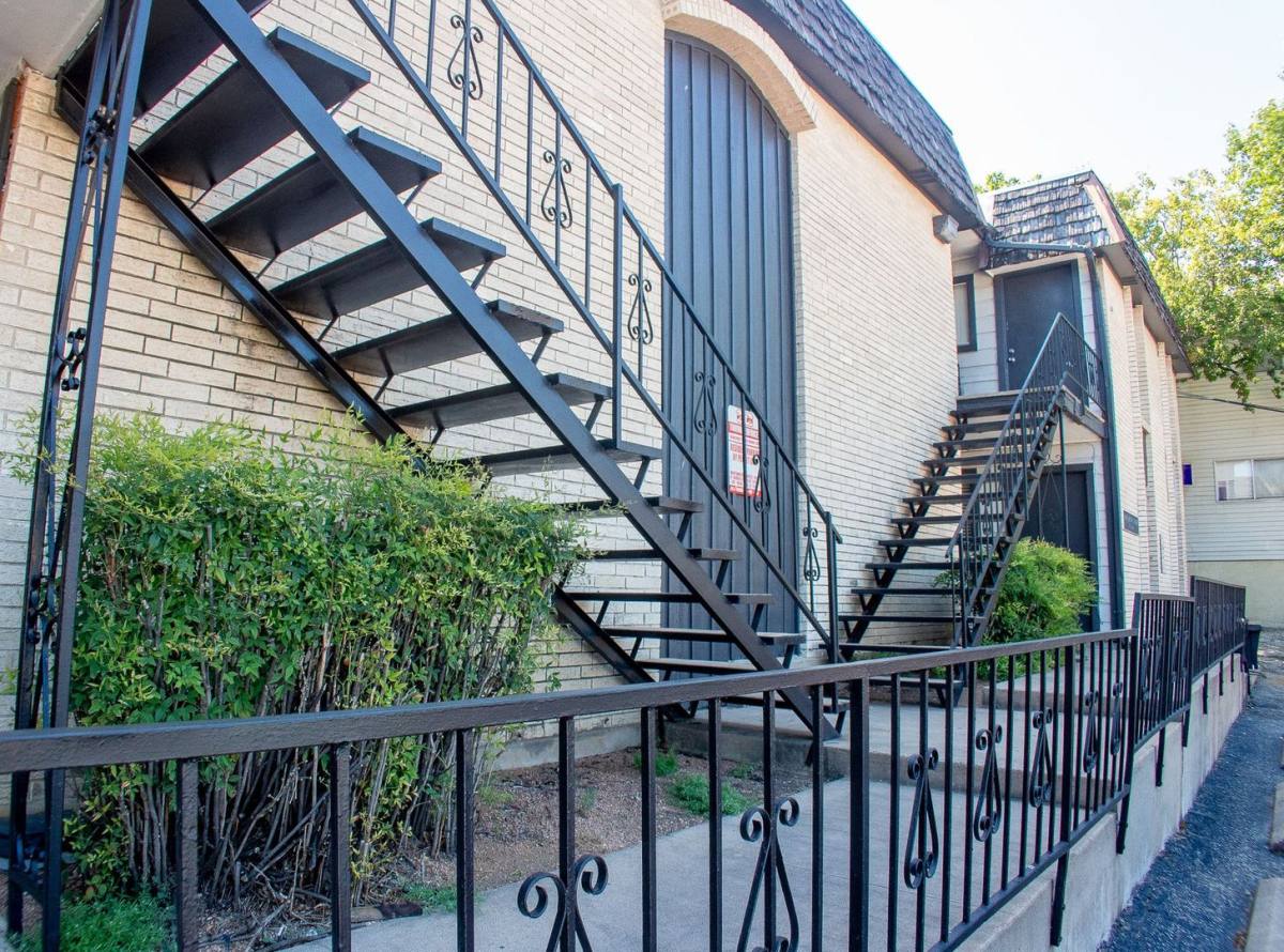 Apartment for rent at 924 E Dean Keeton St, Austin, TX 78705