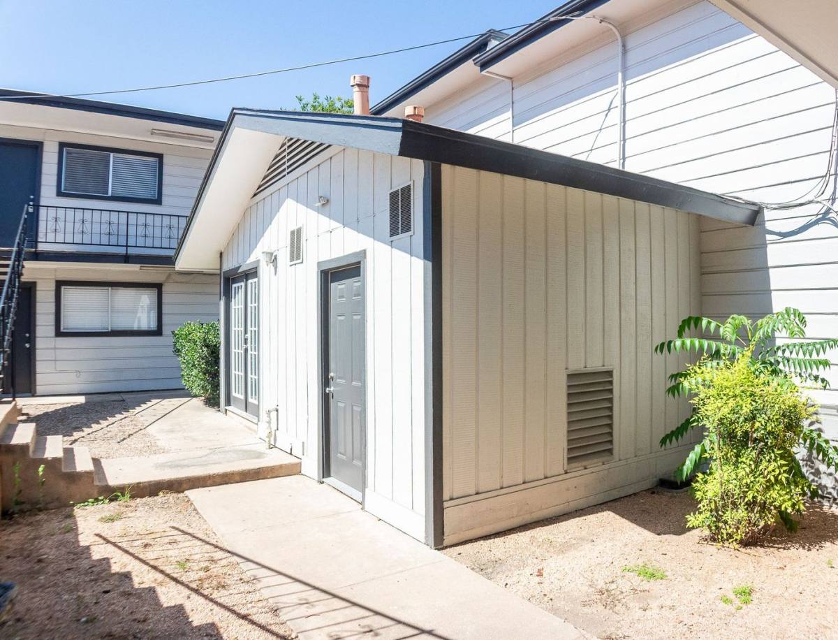 Apartment for rent at 924 E Dean Keeton St, Austin, TX 78705