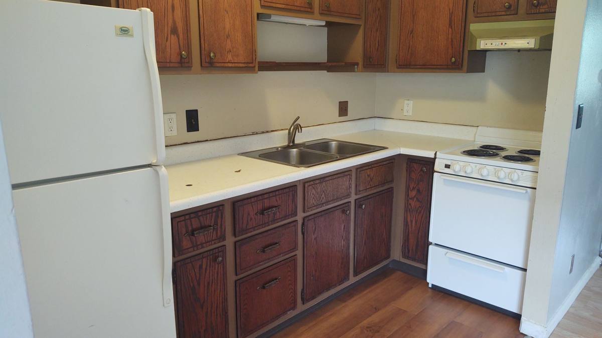 Apartment for rent at 912 2nd Ave, Iowa City, IA 52245