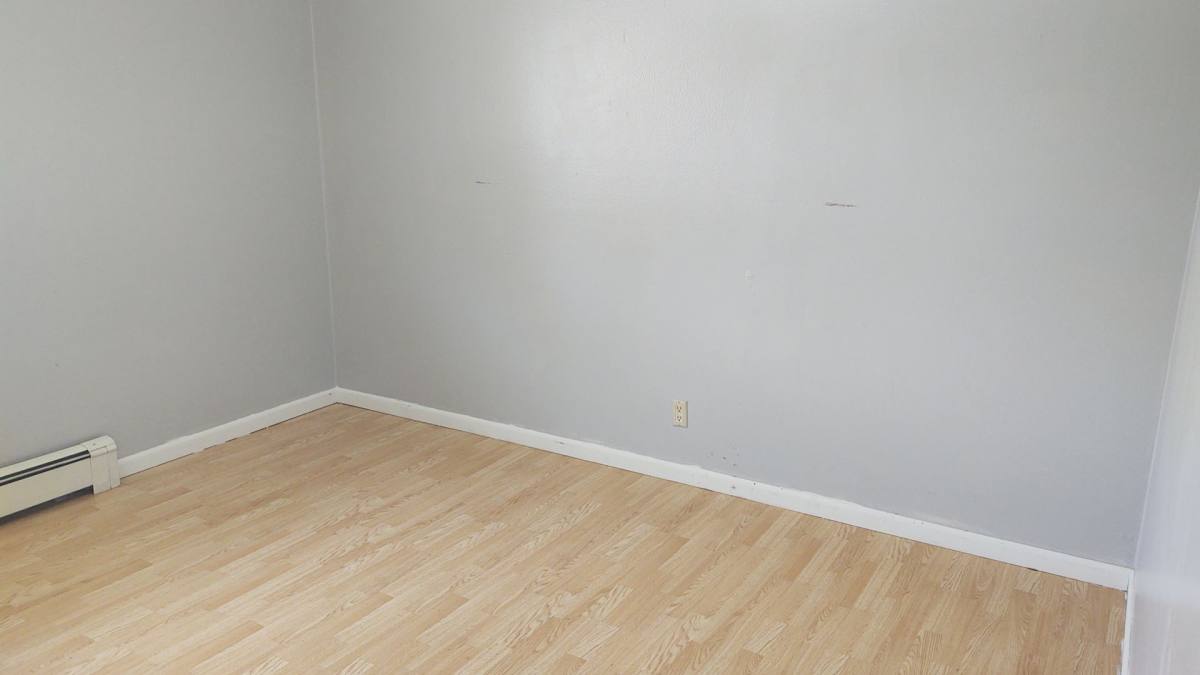 Apartment for rent at 912 2nd Ave, Iowa City, IA 52245