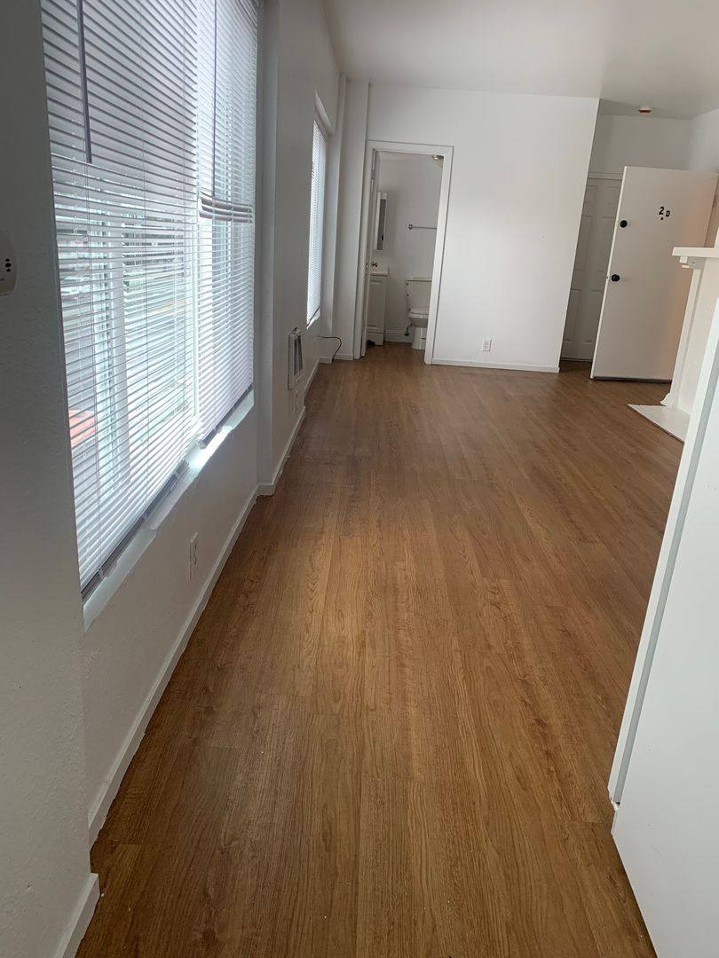 Apartment for rent at 1415 Martin Luther King Jr Way, Oakland, CA 94612