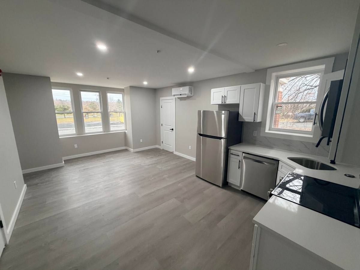 Apartment for rent at 610 Broadway, Albany, NY 12204