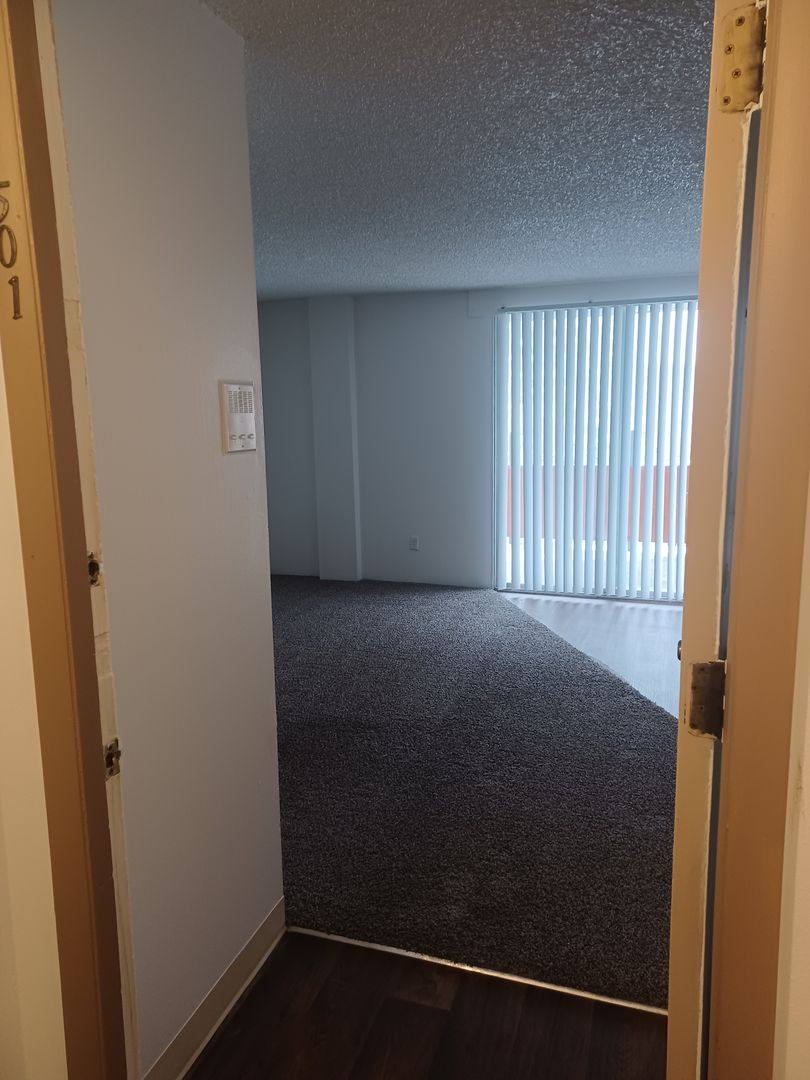 Apartment for rent at 1140 N Colorado Blvd, Denver, CO 80206