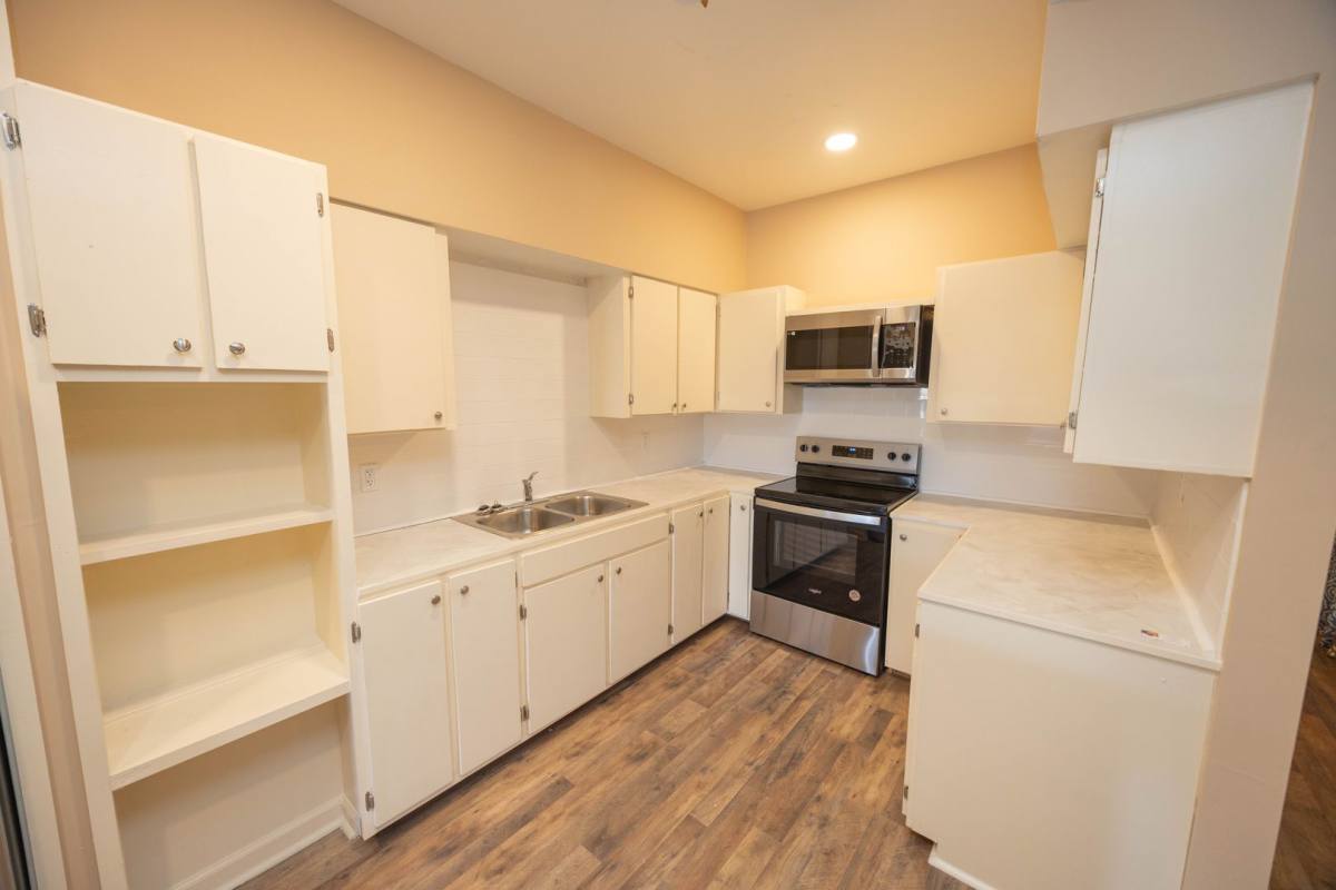 Townhouse for rent at 2043 Hazel Hedge Lane, Montgomery, AL 36106