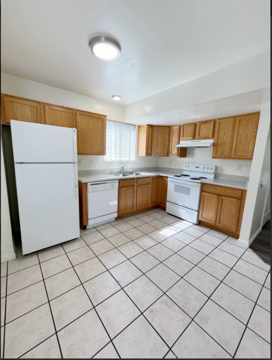 Apartment for rent at 1505 N Angel St, Layton, UT 84041