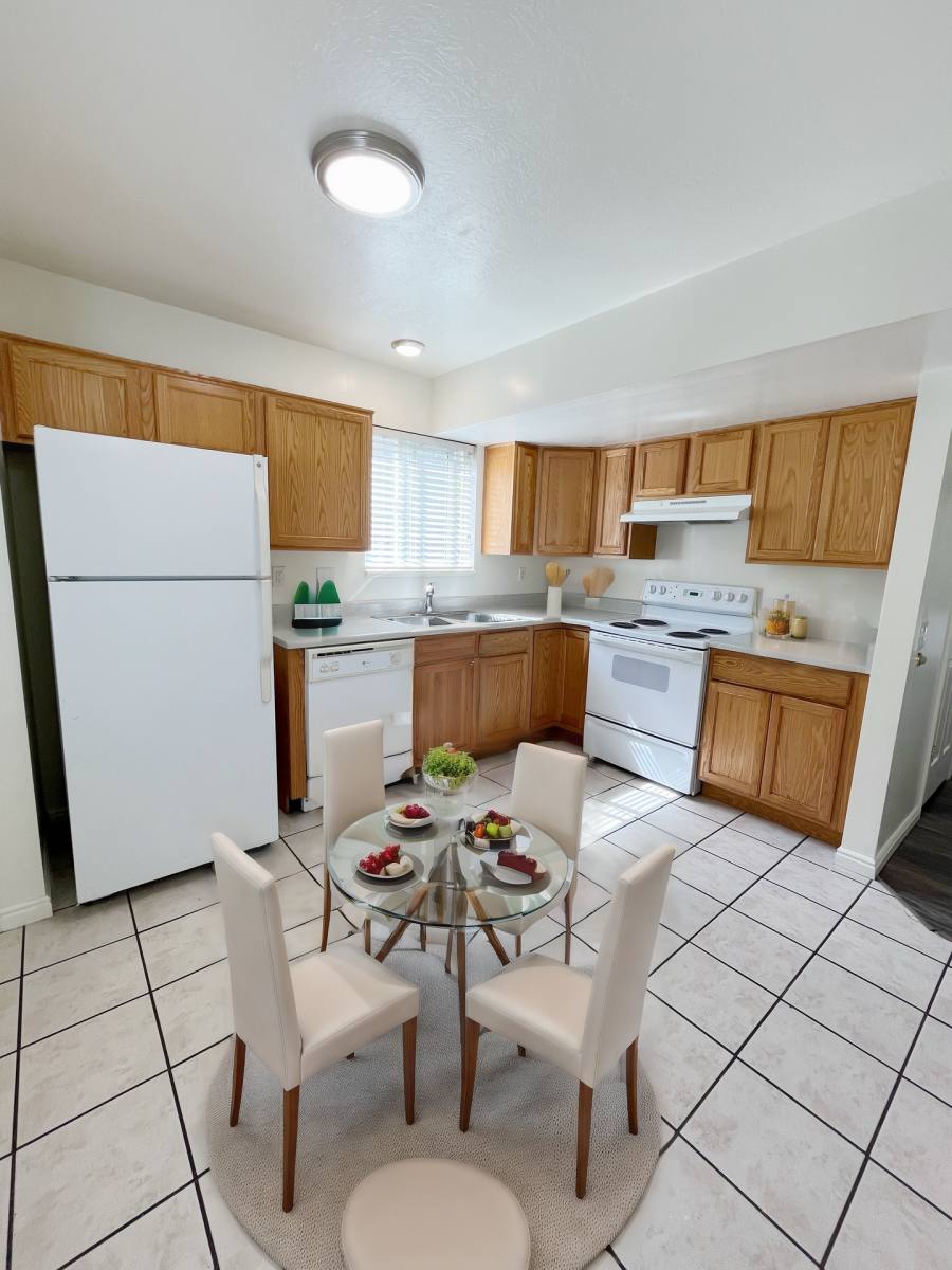 Apartment for rent at 1505 N Angel St, Layton, UT 84041