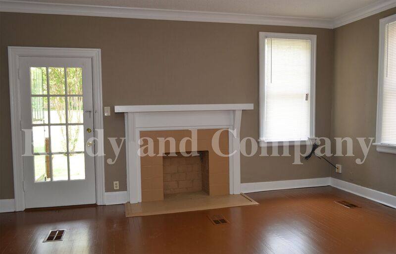 Apartment for rent at 1511 Jackson Ave Downstairs, Memphis, TN 38107