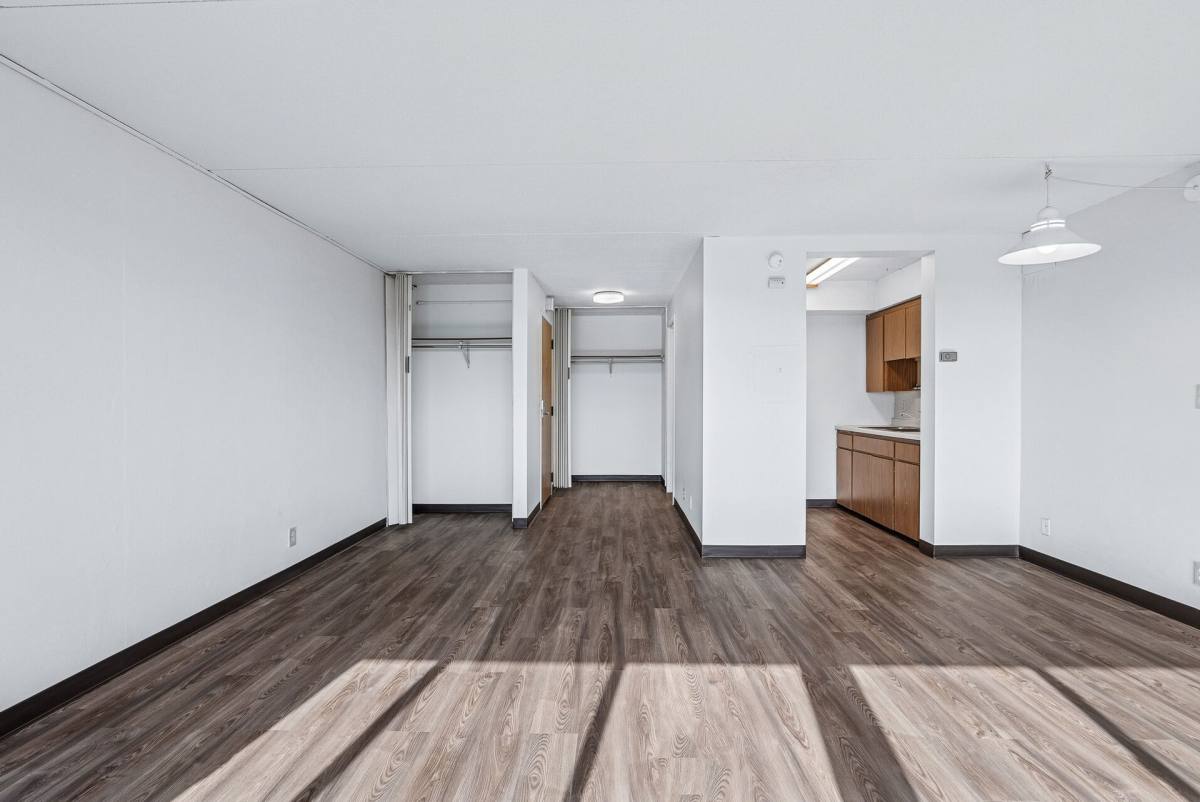 Apartment for rent at 425 13th Ave SE, Minneapolis, MN 55414