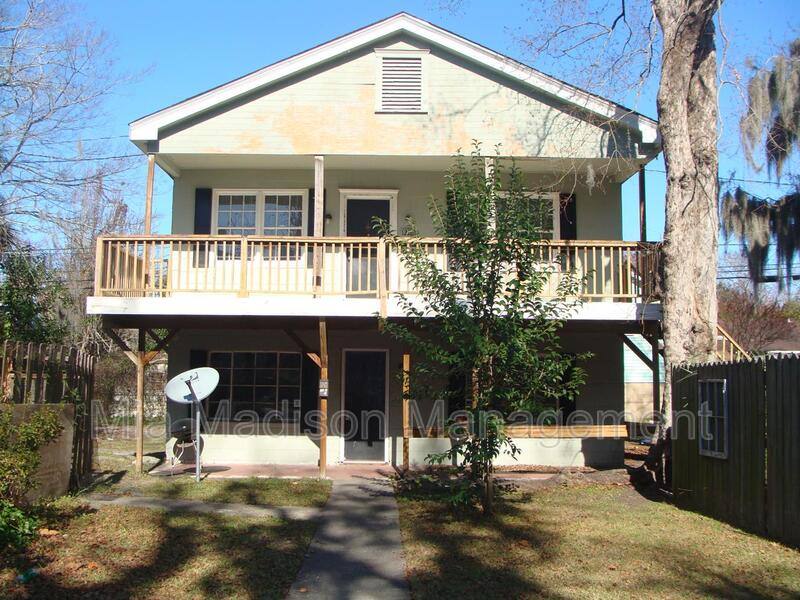 Apartment for rent at 1226 E Henry St #B, Savannah, GA 31404